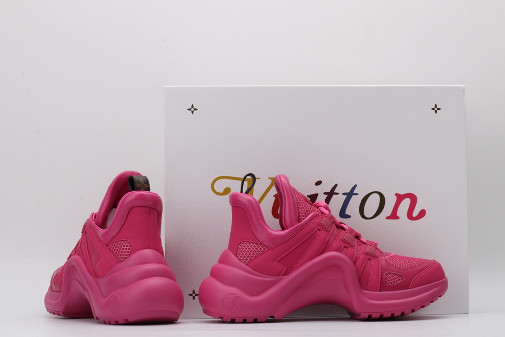 L*V SNEAKER